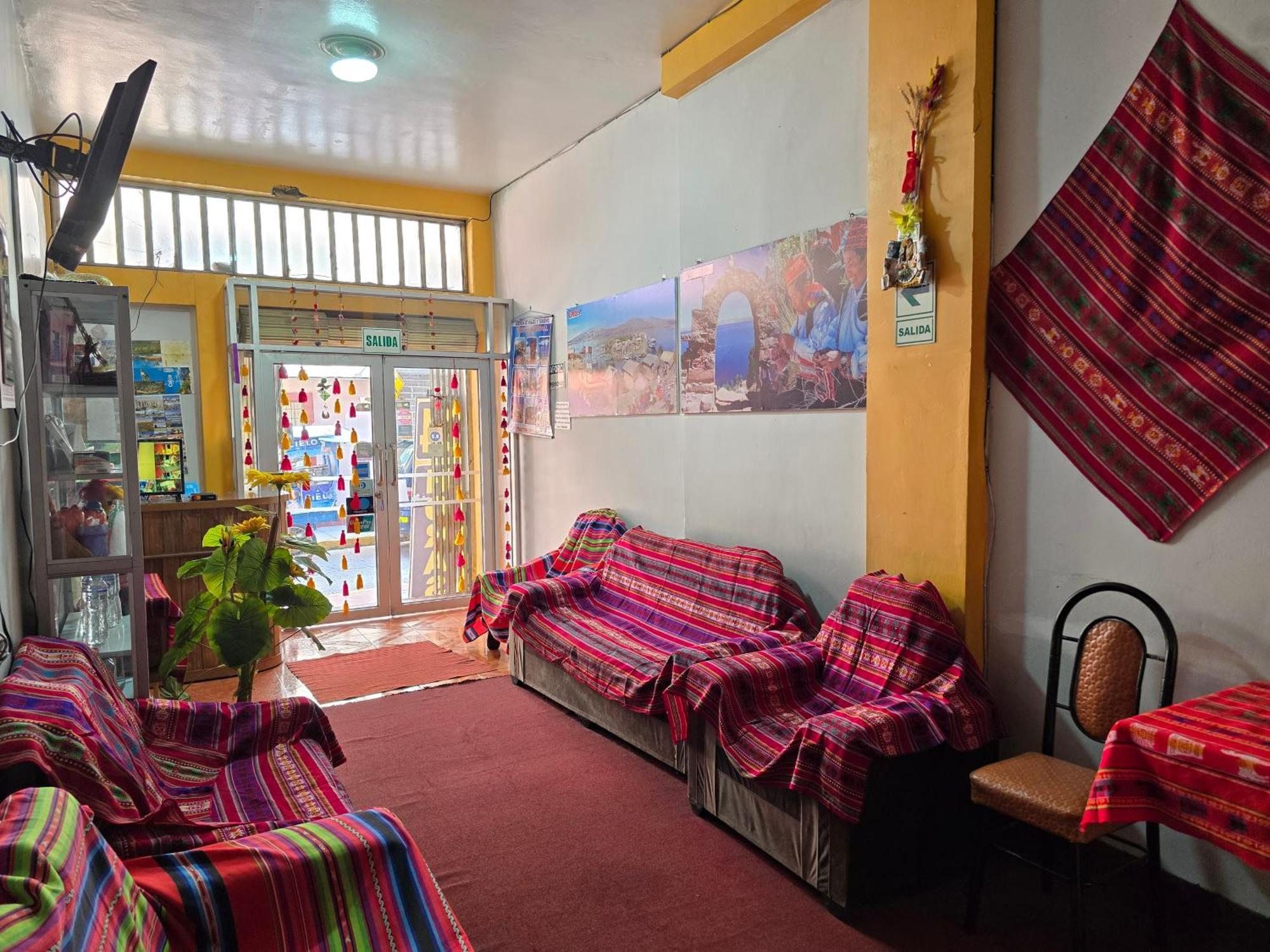 Hostal Acuarius بونو المظهر الخارجي الصورة