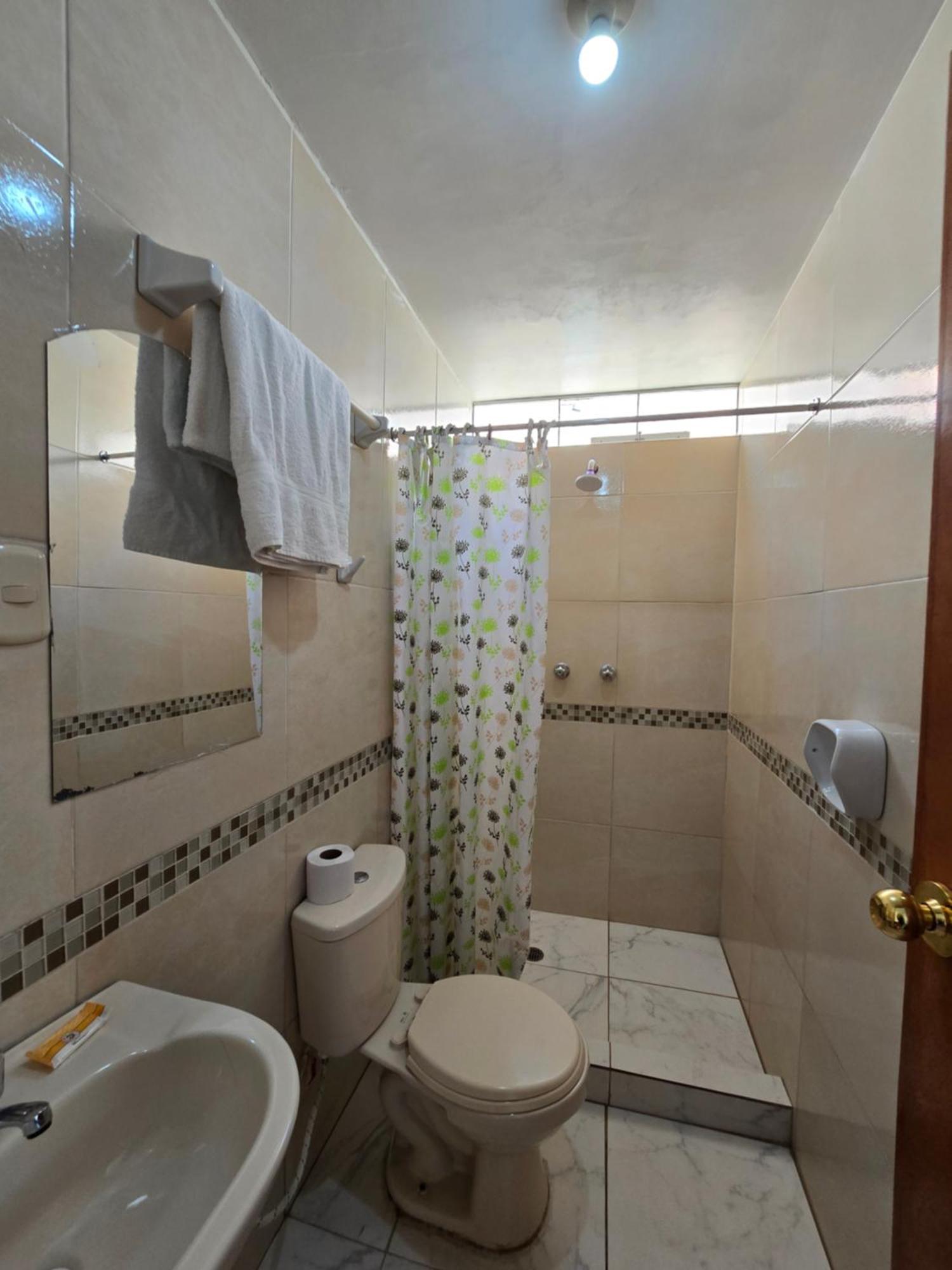 Hostal Acuarius بونو المظهر الخارجي الصورة