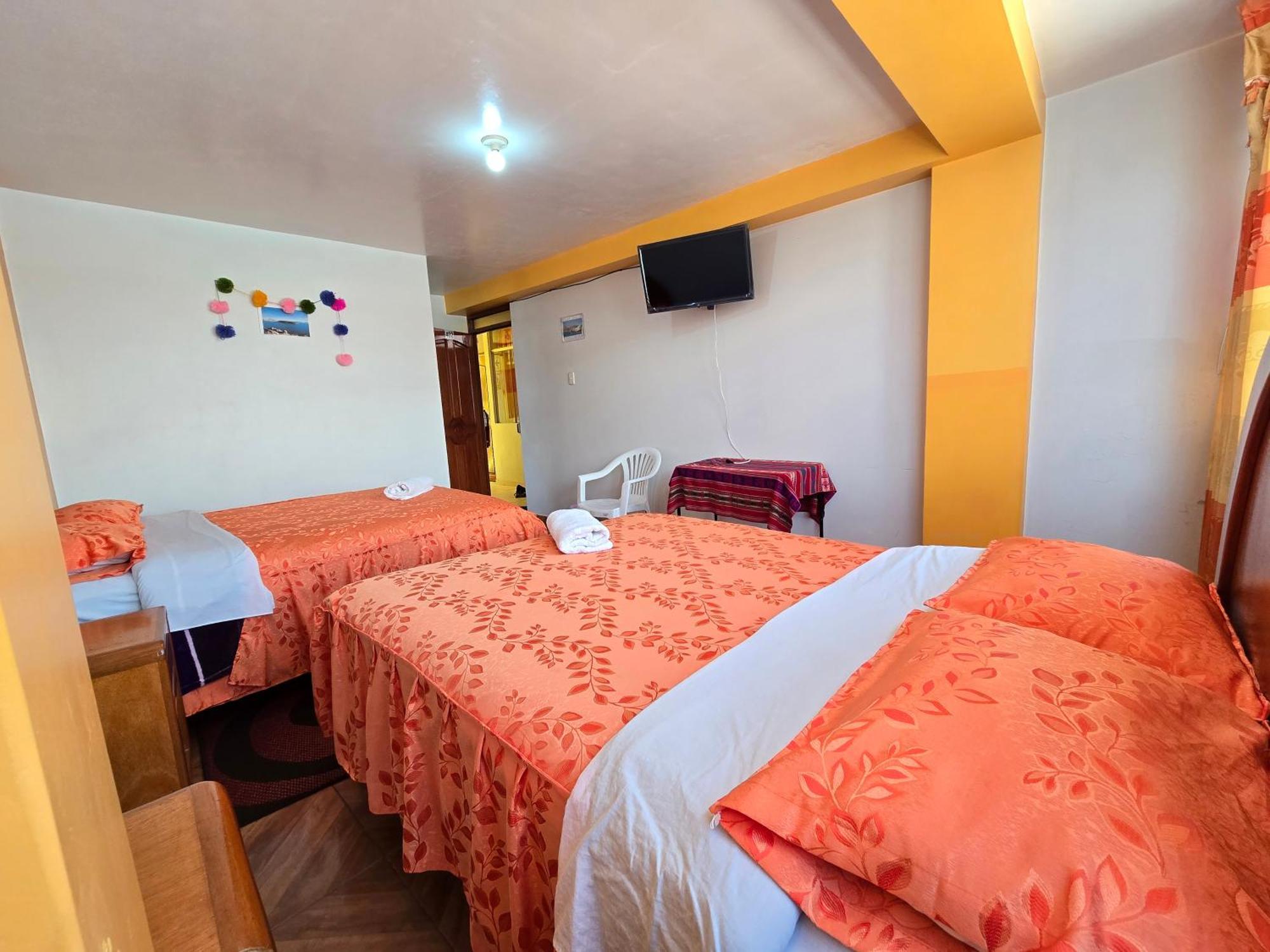 Hostal Acuarius بونو المظهر الخارجي الصورة